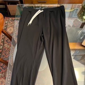 Women’s Vuori performance joggers L black